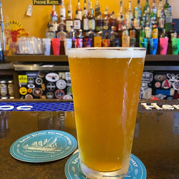 Photo taken at Kauai Island Brewery &amp; Grill by Rommel R. on 12/18/2019