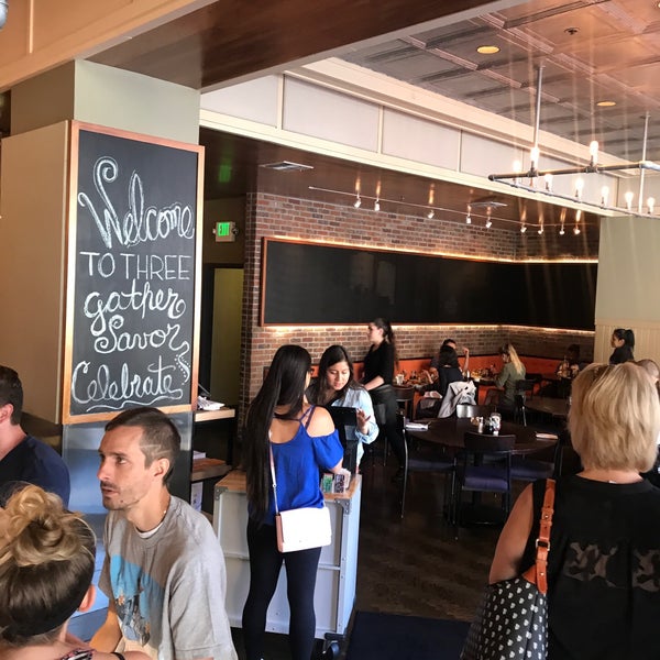 7/15/2018にRommel R.がThree Restaurant &amp; Barで撮った写真