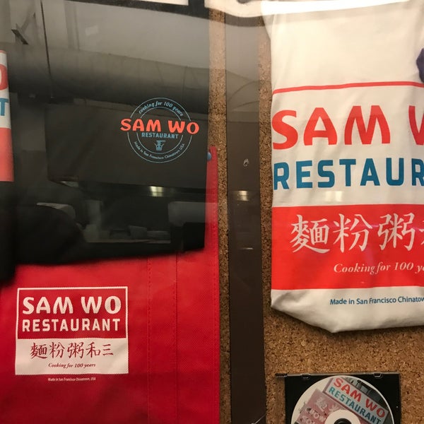 Снимок сделан в Sam Wo Restaurant пользователем Rommel R. 4/28/2019