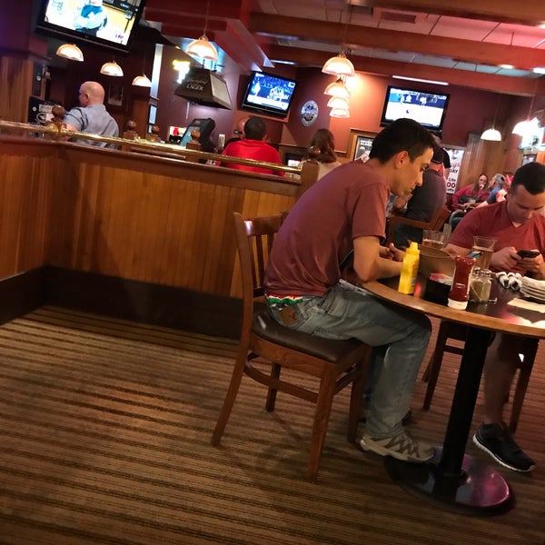 Winner's Circle Saloon American Restaurant in Grantville