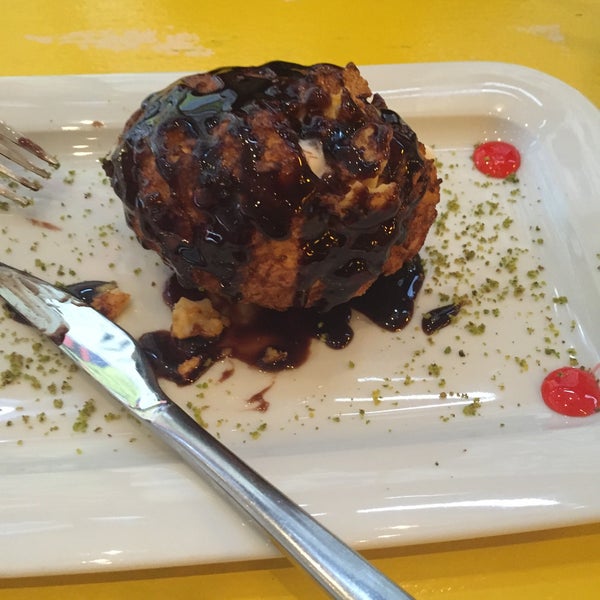 Photo taken at Balkon Cafe &amp; Restaurant by Tayro S. on 6/6/2015