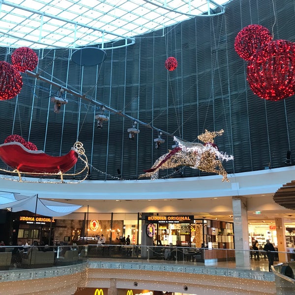 1/8/2020 tarihinde Nikolina K.ziyaretçi tarafından Arena Mall'de çekilen fotoğraf