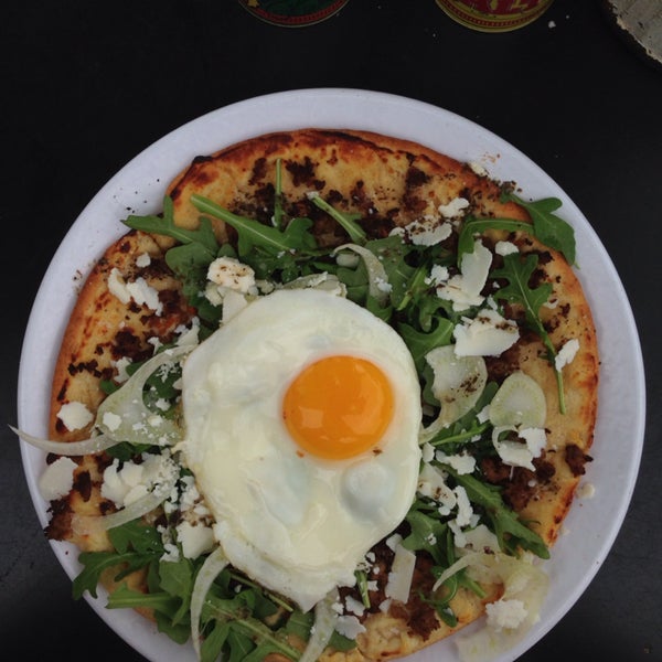 Get the Breakfast Pizza! Size, ingredients, & tons of flavors! Definitely worth the try if you are in the area and are wondering, "hmm what's for breakfast/brunch/lunch?" BREAKFAST PIZZA that's what!