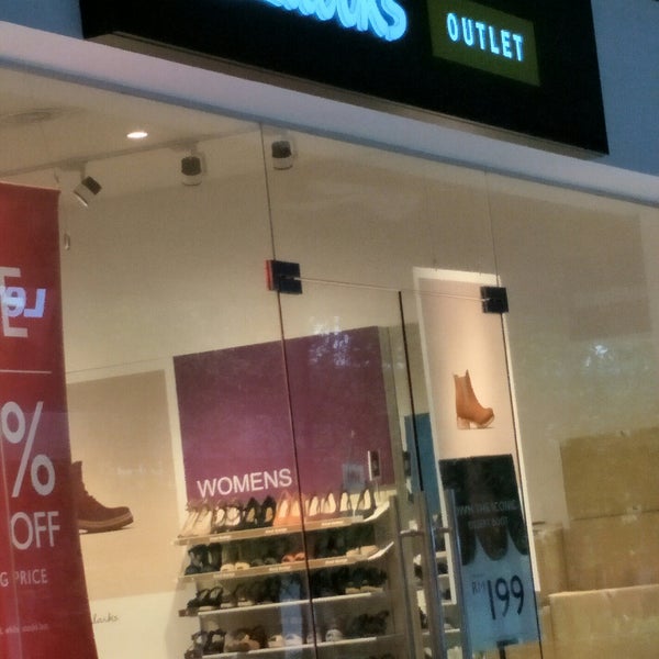 clarks clearance store