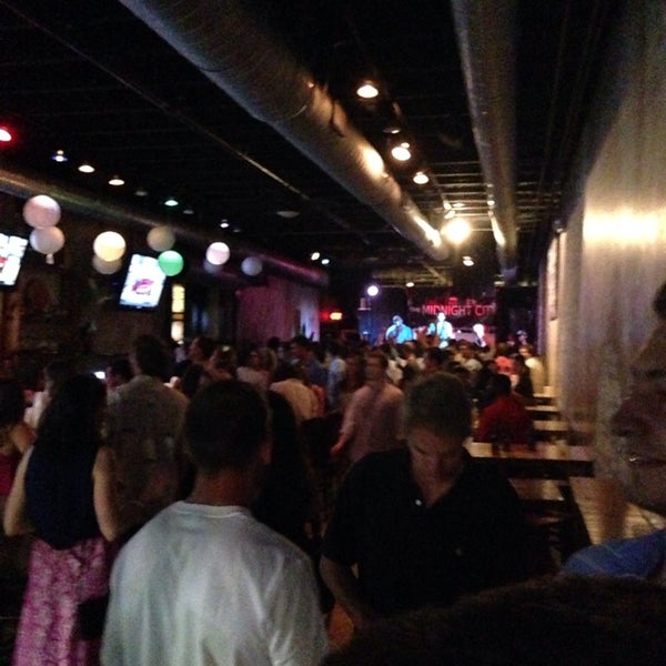 Photo taken at Midtown Bar &amp; Grill by Pat M. on 8/16/2014