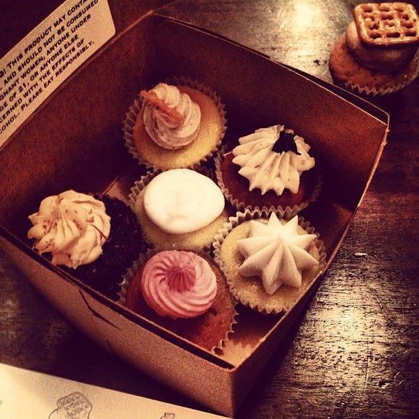 12/8/2013にViktoriaがProhibition Bakeryで撮った写真