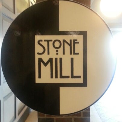 Photo prise au Stone Mill Bakery par Kim G. le1/9/2013