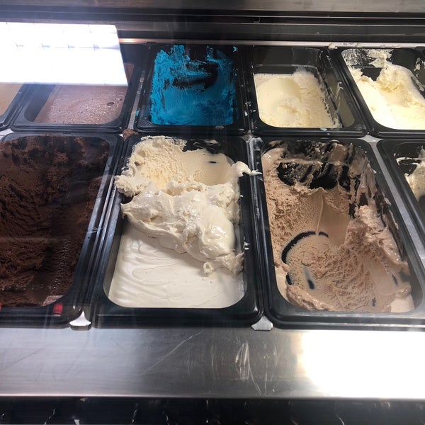 Maggie Moo's Ice Cream and Treatery 14 tips