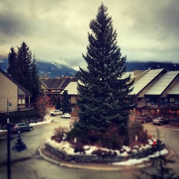Снимок сделан в Mountainside Lodge пользователем Neal J. 1/16/2014