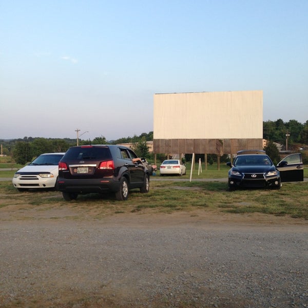 Photo taken at Stardust Drive-in Theatre by Graysen P. on 6/26/2013