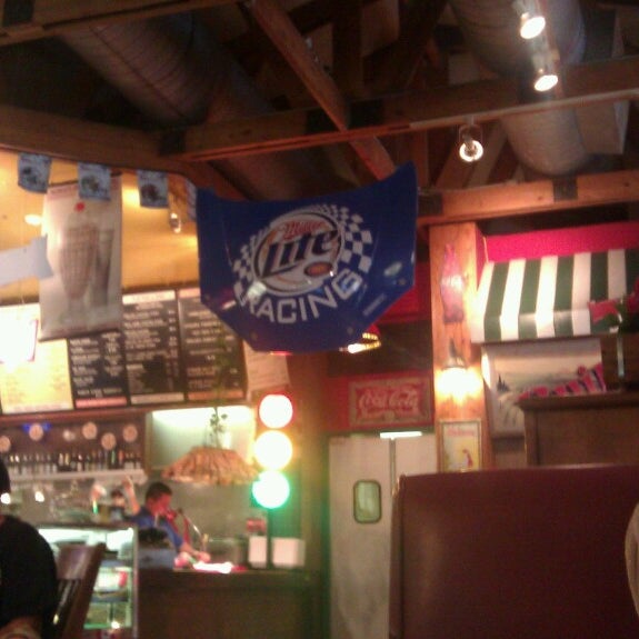 Photo taken at Fuddruckers by Christopher G. on 6/14/2013