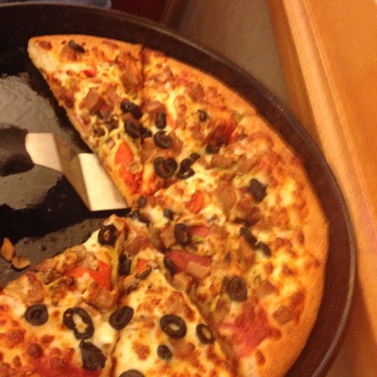 Pizza Hut Pizza Place in Şişli