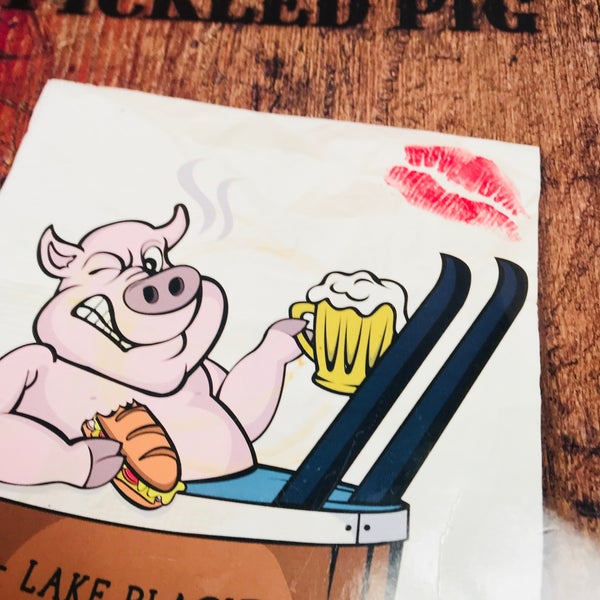 Foto tirada no(a) The Pickled Pig por Michael H. em 10/23/2018