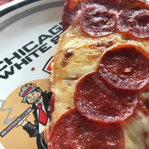 Beggars Pizza West Loop Chicago, IL