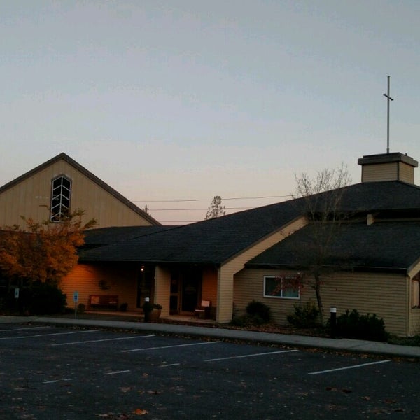 10/30/2016にAndy A.がShepherd of the Valley Lutheran Church (ELCA)で撮った写真