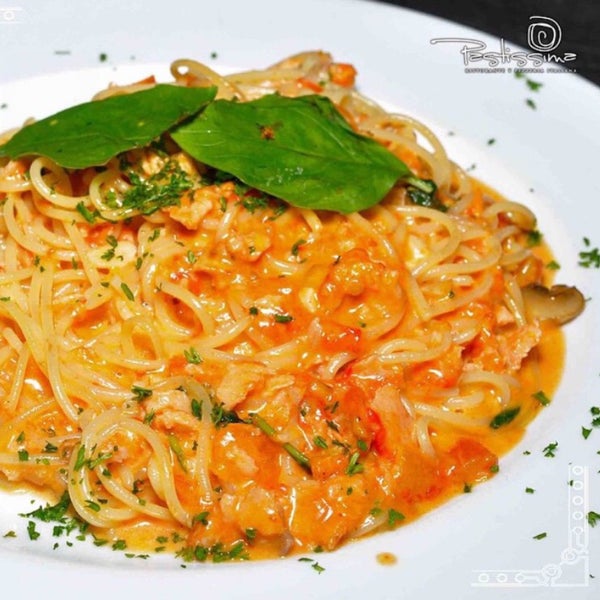 La pasta en salsa pomodoro una de las mejores auténtica comida italiana