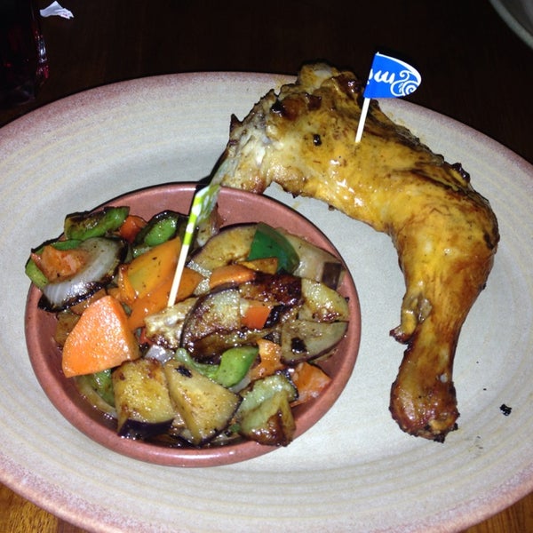 Photo taken at Nando&#39;s by Miss L. on 9/19/2013