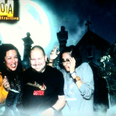 รูปภาพถ่ายที่ Paranoia Halloween โดย Leticia เมื่อ 10/10/2012