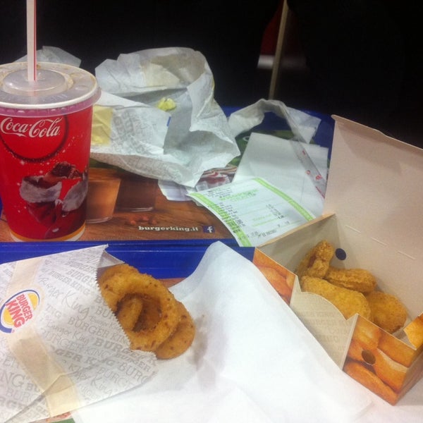 12/14/2013 tarihinde Filippo R.ziyaretçi tarafından Burger King'de çekilen fotoğraf
