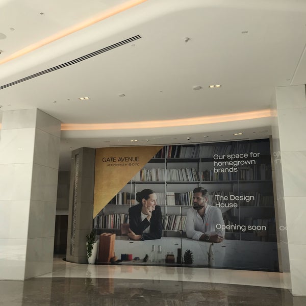 Foto tirada no(a) Dubai International Financial Center por Ceyhun em 4/24/2019