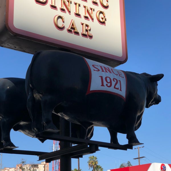 รูปภาพถ่ายที่ Pacific Dining Car โดย Jose เมื่อ 2/25/2018