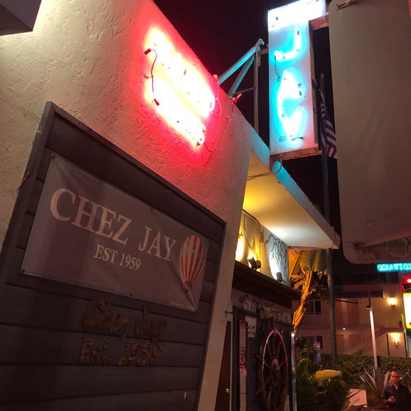 Photo taken at Chez Jay by Jose on 1/27/2018