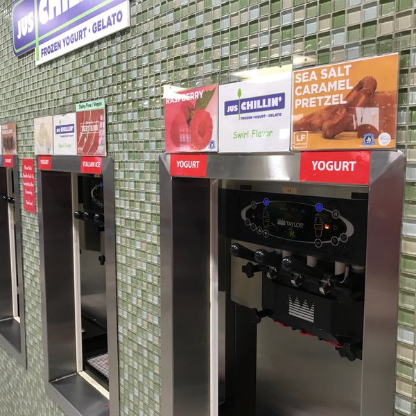 Jus' Chillin' Ice Cream Shop in Palm Springs