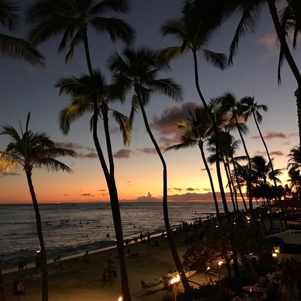 Снимок сделан в Outrigger Waikiki Beach Resort пользователем Ann 8/23/2019