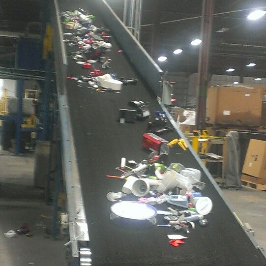 Photo taken at RecycleForce by T Neverdinner J. on 1/30/2014