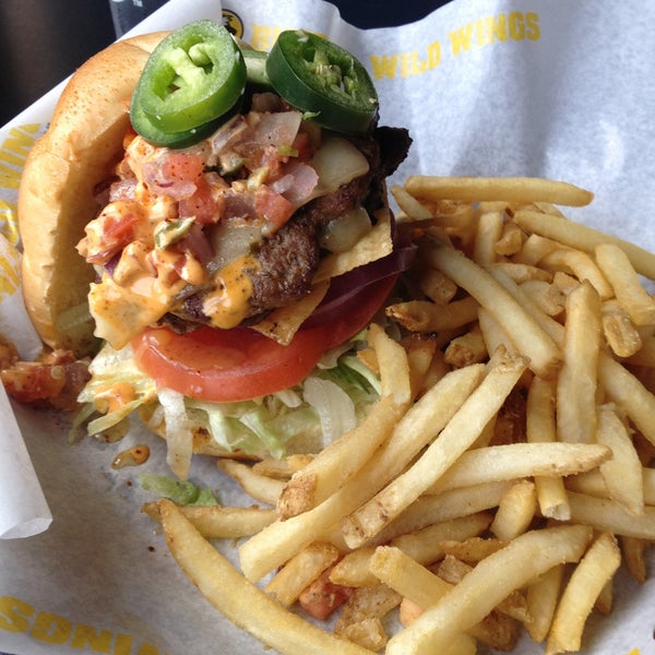 Buffalo Wild Wings Baton Rouge, LA