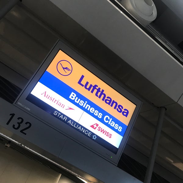 Lufthansa check in. Lufthansa check in