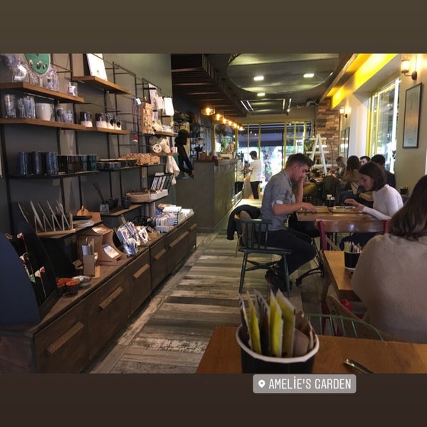 10/6/2019 tarihinde Egemen E.ziyaretçi tarafından Amelie&#39;s Garden Succulent &amp; Coffee'de çekilen fotoğraf