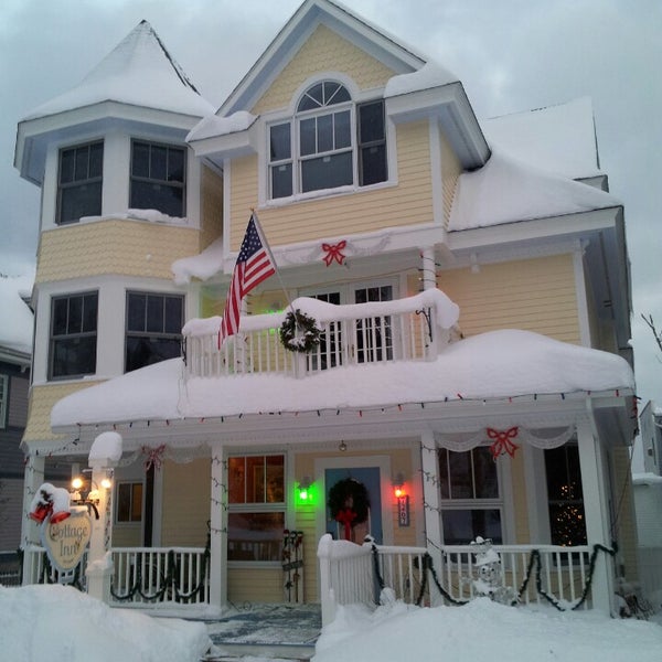 Photos At Cottage Inn Bed Breakfast In Mackinac Island
