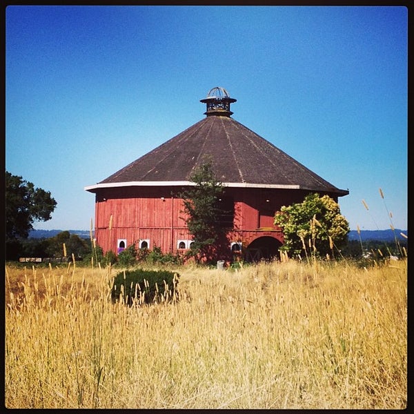 Photos At Fountaingrove Round Barn Now Closed Historic Site In