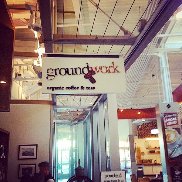 Photo taken at Groundwork Coffee Company by shinnygogo on 8/31/2014