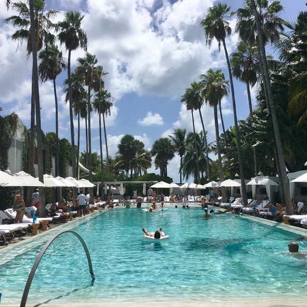 Das Foto wurde bei Delano Beach Club von Jamey B. am 8/5/2017 aufgenommen