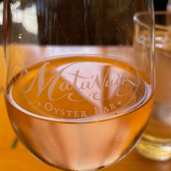 Foto tirada no(a) Matunuck Oyster Bar por Tom 😎 C. em 9/19/2021