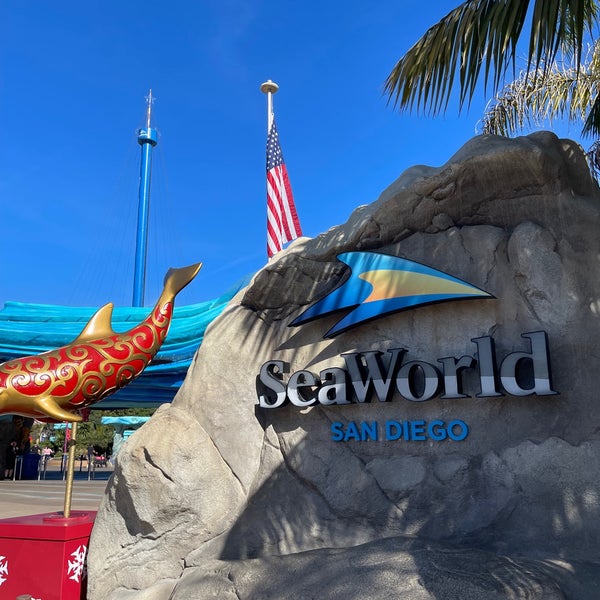 Photo taken at SeaWorld San Diego by Youmi on 12/15/2023