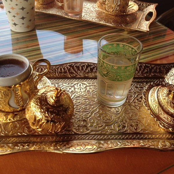 Foto tirada no(a) Manzara Cafe por Mükü . em 8/3/2014