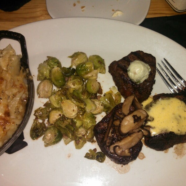 Photo taken at J. Gilbert&#39;s Wood Fired Steaks &amp; Seafood Columbus by Lyn T. on 12/14/2013