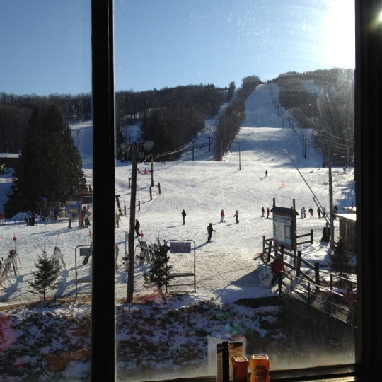 2/20/2012 tarihinde Jason T.ziyaretçi tarafından Greek Peak Mountain Resort'de çekilen fotoğraf