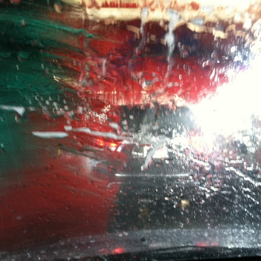 Red Carpet Car Wash Mooney Visalia, CA