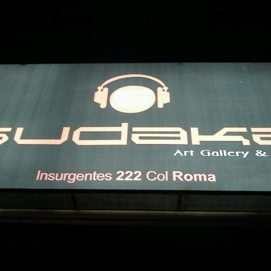 Foto tirada no(a) Sudaka DJ Club por Jesus M. em 9/21/2011