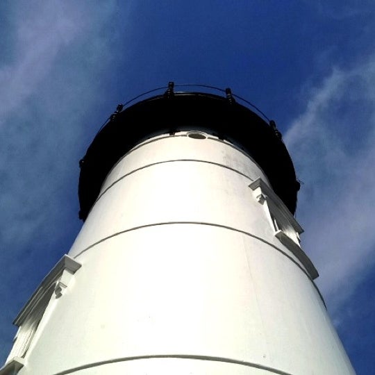 รูปภาพถ่ายที่ Portsmouth Harbor Light โดย Jay M. เมื่อ 5/27/2012