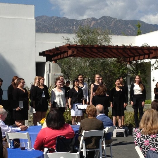 Union Station Homeless Services Northwest Pasadena 1 tavsiye