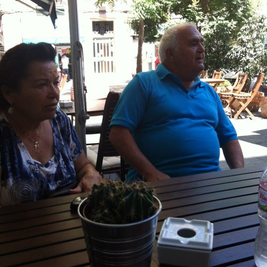 6/15/2012 tarihinde Bea M.ziyaretçi tarafından Obe Restaurant'de çekilen fotoğraf