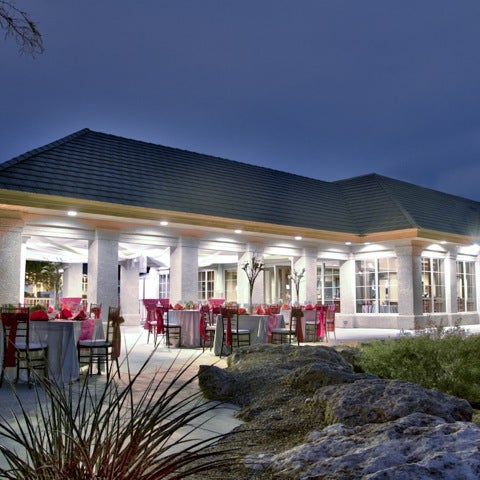 รูปภาพถ่ายที่ Badlands Golf Club โดย Matt U. เมื่อ 3/26/2011