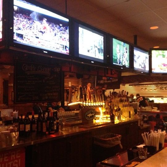 Smokey Bones Bar & Fire Grill BBQ Joint in Easton