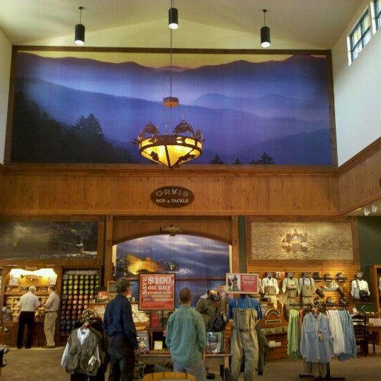 Orvis Clothing Store in Sevierville