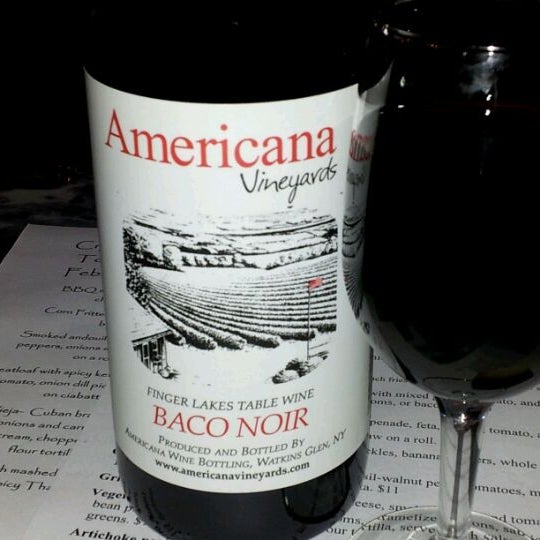 2/12/2012にLeslieがAmericana Vineyards &amp; Wineryで撮った写真